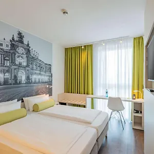 Hotel Super 8 By Wyndham, Drážďany